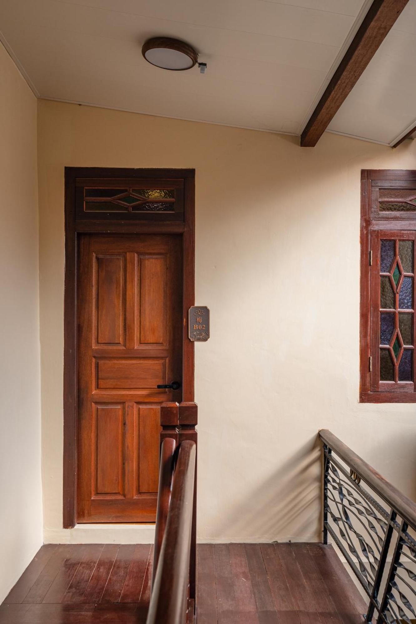 Old Town Story Linn House * George Town