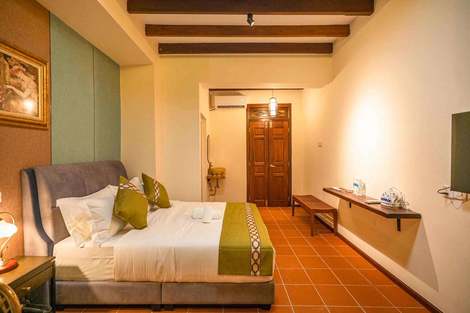 Old Town Story Linn House Aparthotel